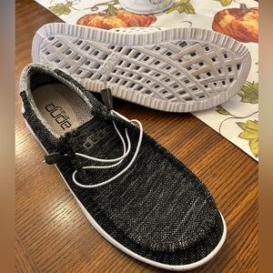 Hey dude men’s shoe black